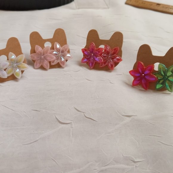 Lot of Four Handmade Resin Flower Stud Earrings #47 - Picture 8 of 10
